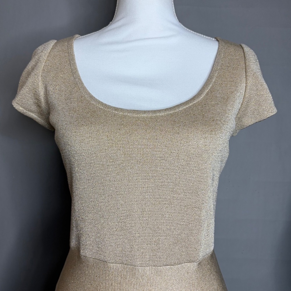 ST JOHN Gold Metallic Dress 8 Stretch Knit A-Line Quiet Luxury Wedding Guest - Picture 6 of 15